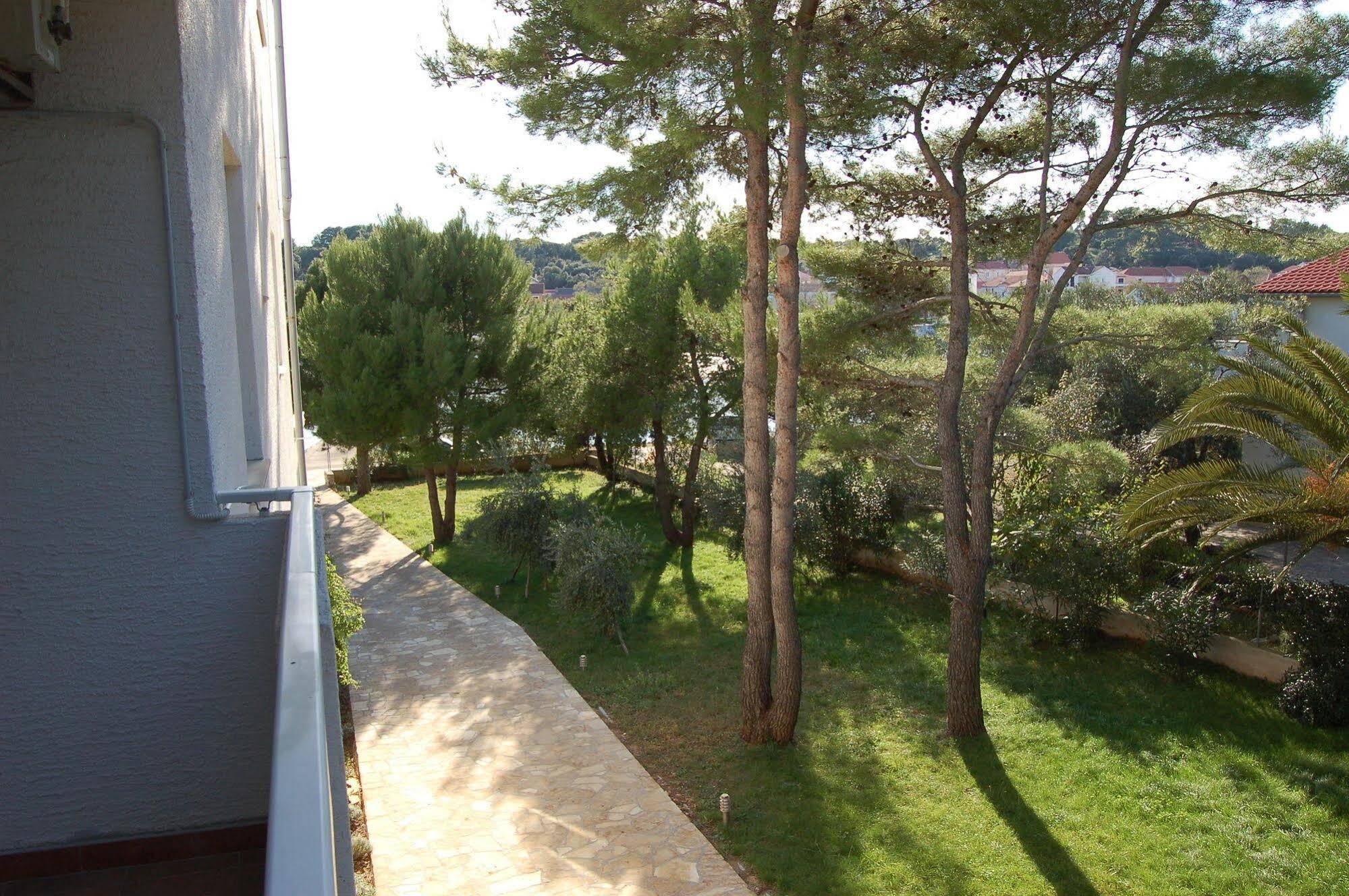 Gorgonia Apartments & Suites Verunić 외부 사진